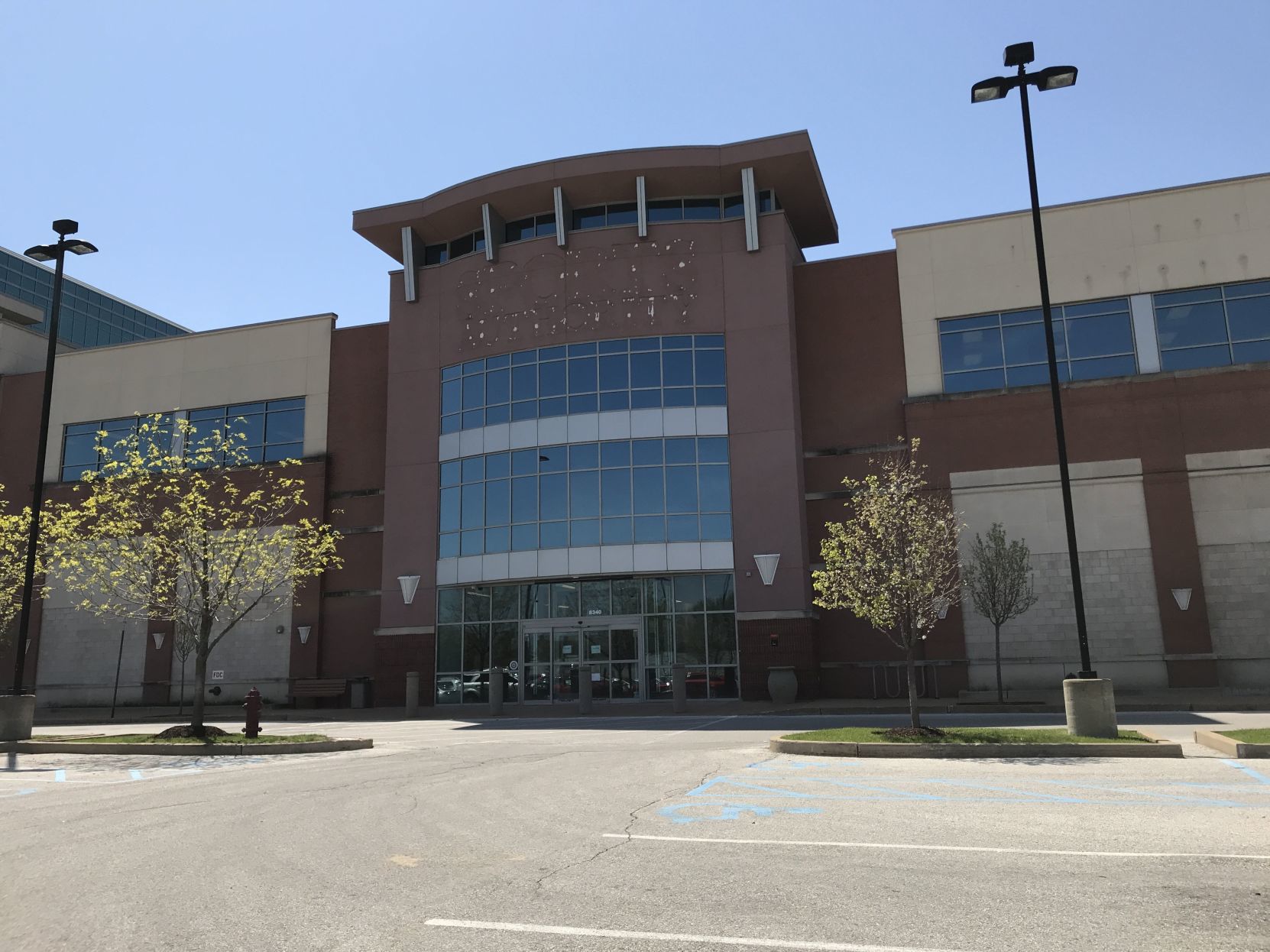 dicks sporting goods stores missouri Ash having sex